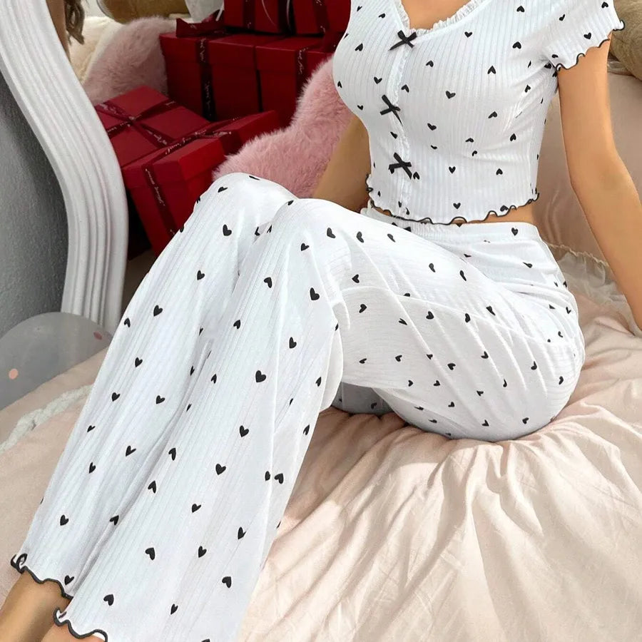 Hot-selling Home Clothes Printed Love V-neck Short-sleeved Pajamas Women's Outer Wearing Pants Two-piece suit
