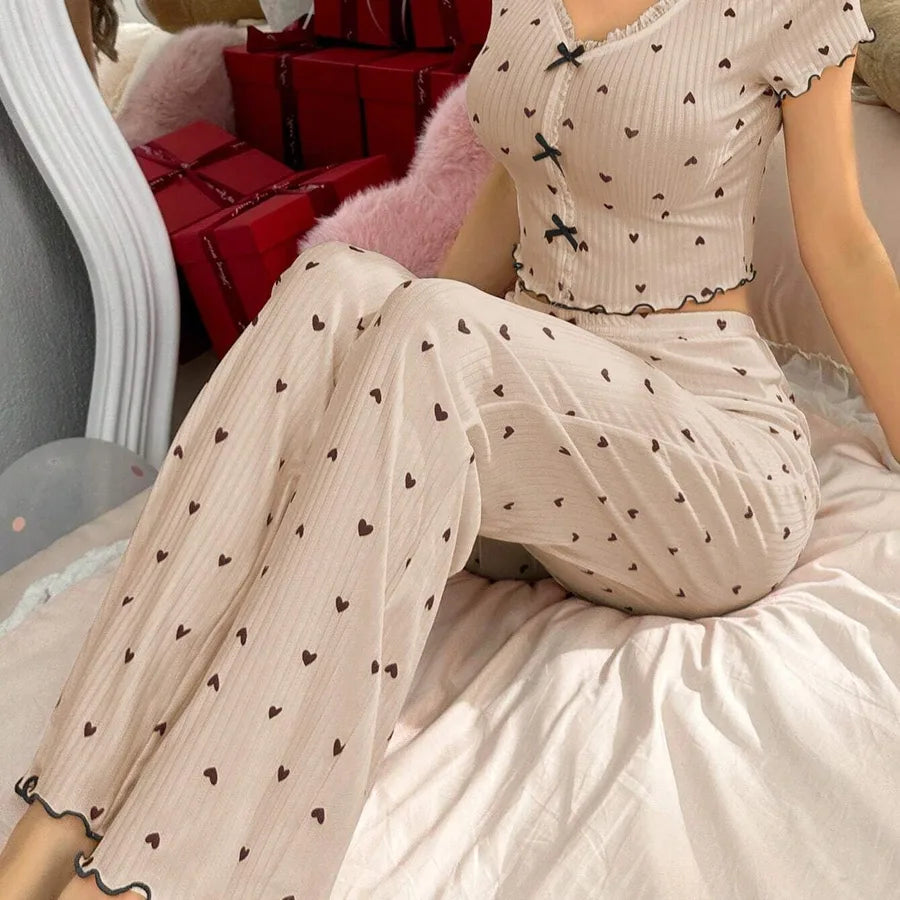 Hot-selling Home Clothes Printed Love V-neck Short-sleeved Pajamas Women's Outer Wearing Pants Two-piece suit